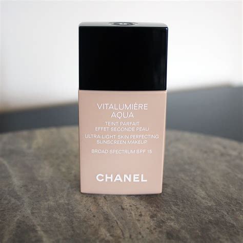 chanel aqua vitalumiere n30|chanel vitalumière aqua sunscreen.